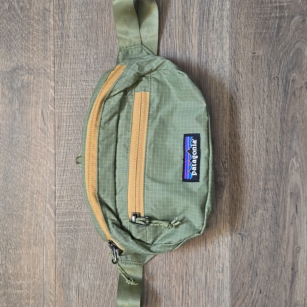 Patagonia Ultralight Black Hole Hip Pack Mini Buckhorn Green NWOT